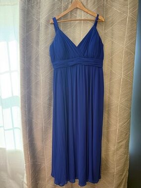 Royal Blue Maxi Dress with V-Neck and Ruched Bodice